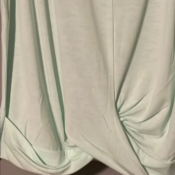Mint Green Sleeveless Top - Picture 3 of 4